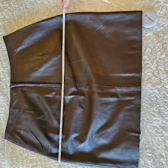 Newport News VTG Brown Leather Skirt Size 10 - Picture 4 of 7